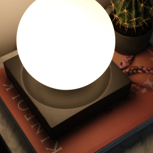 Cubic Table Lamp