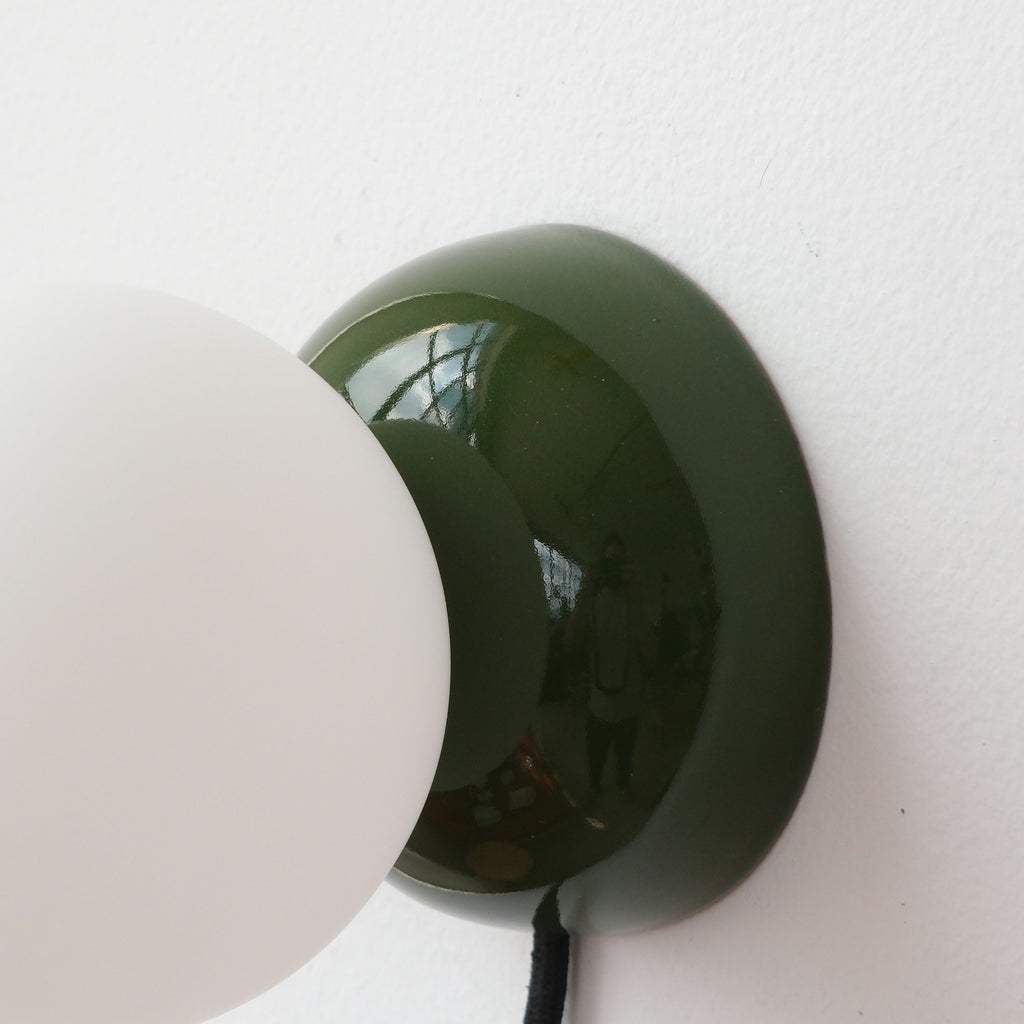 Monroe Sconce