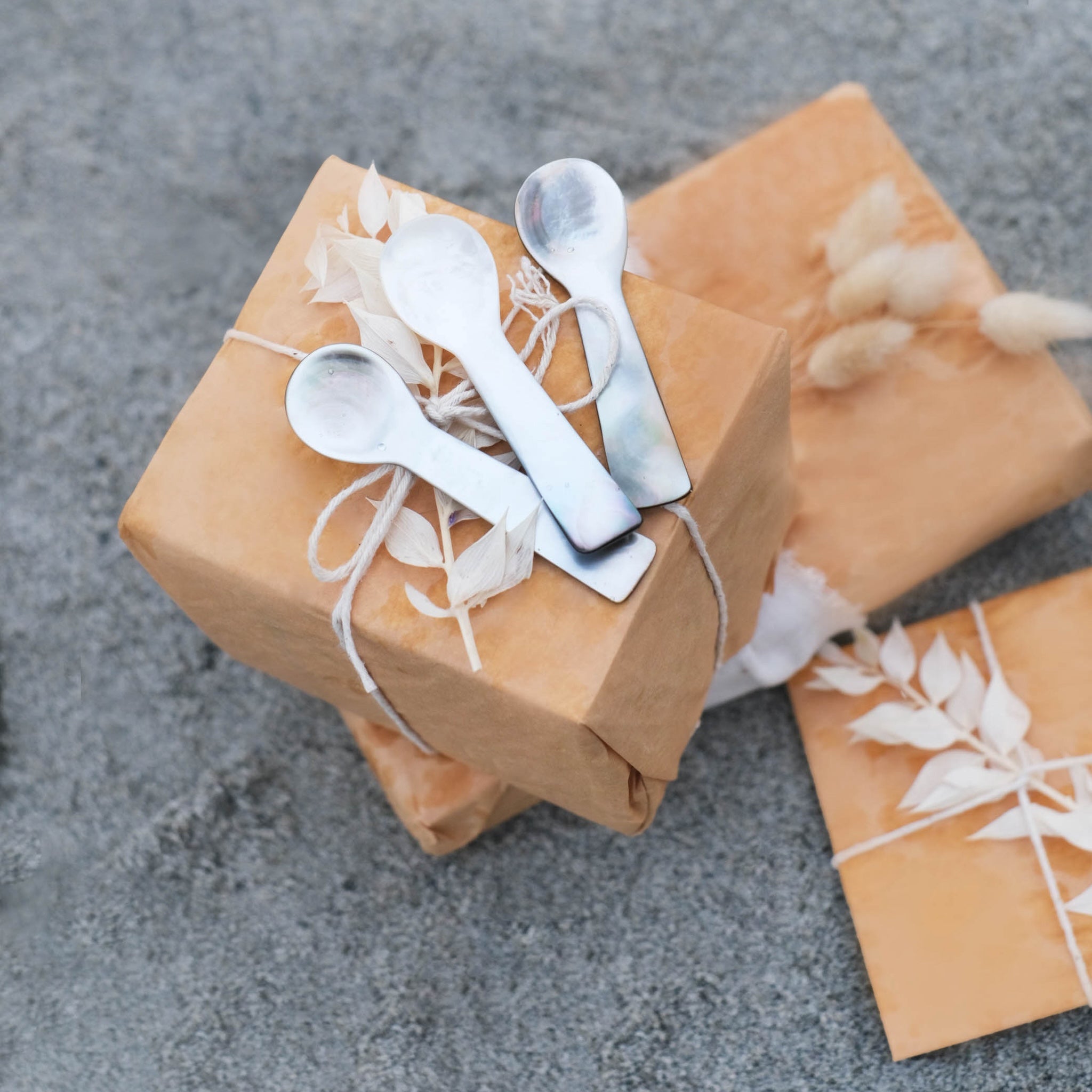 Body Butter + Mother of Pearl Spoon