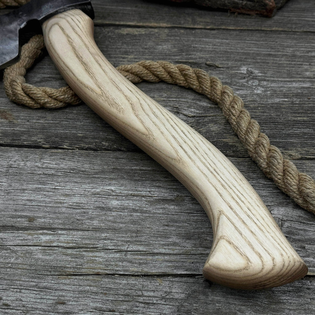 Chopping Axe with Leather Back Carry Pouch, 1.05 kg (2.2 lb)